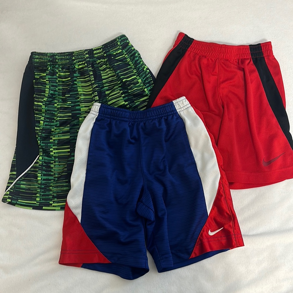 Nike size 6 shorts